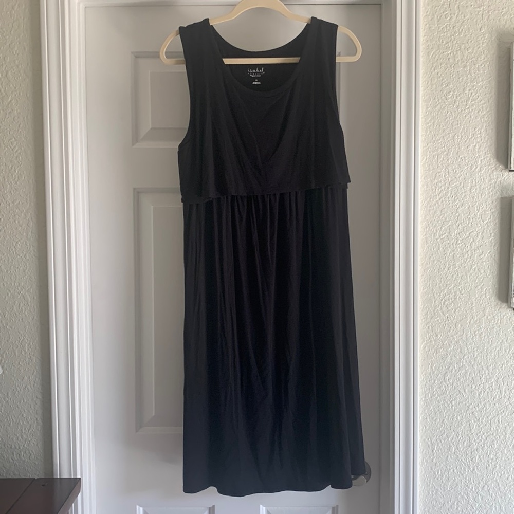 Maternity/Nursing Sleeveless Midi Dress